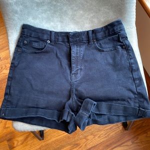 American Eagle curvy Hi-Rise shortie shorts